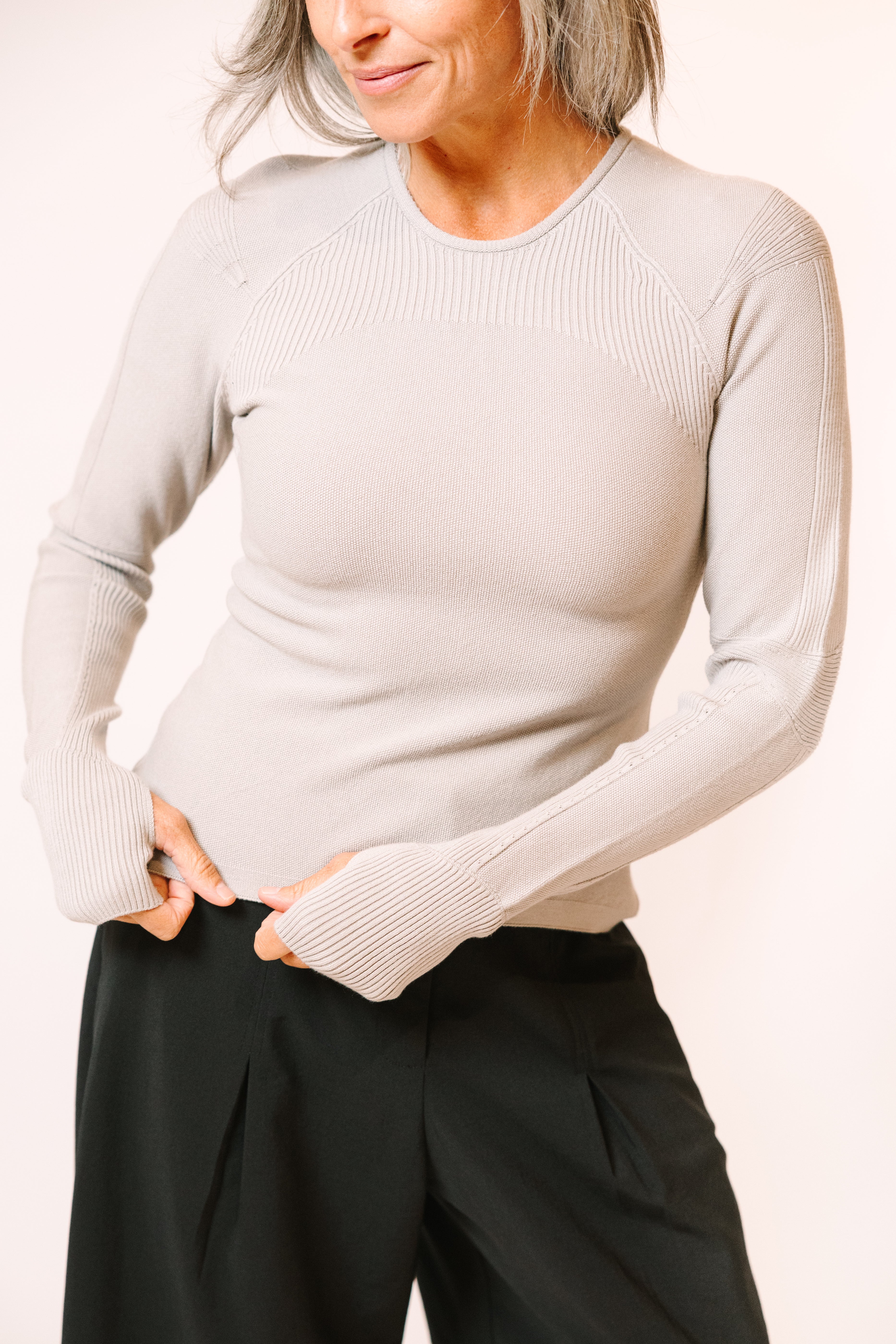 Sculpted Crew with thumbholes